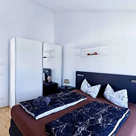 Nyaraló Welcoming House In With Charming Garden Bodman-Ludwigshafen